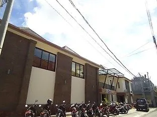 格兰德彭杜克普里亚由酒店 丹帕沙 酒店